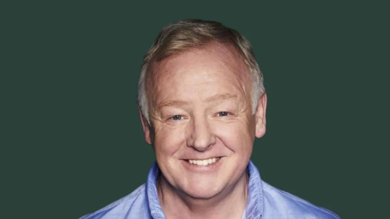 Les Dennis Net Worth Well‑known British Entertainer